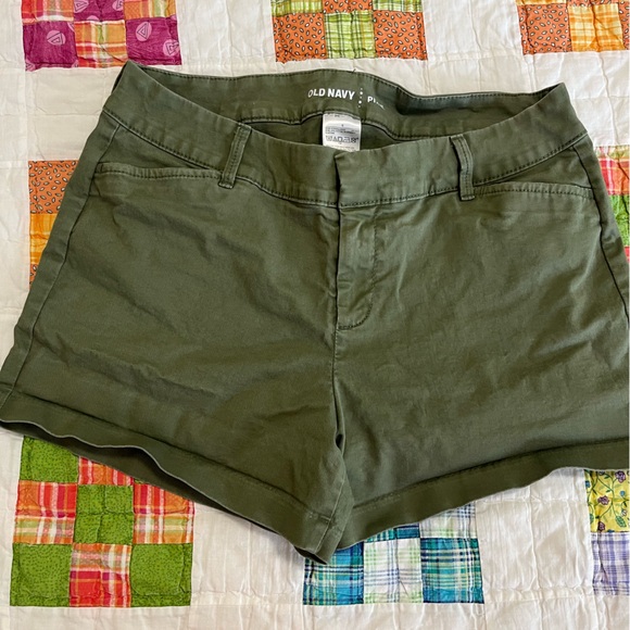 Old Navy Pixie Walking Shorts - Picture 1 of 4